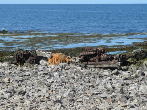 Vestiges du chalutier beau rivage échoué sur l'île en 1978