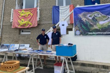 Le stand de l'association lors de la fête de la crevette 2023 à Grandcamp.