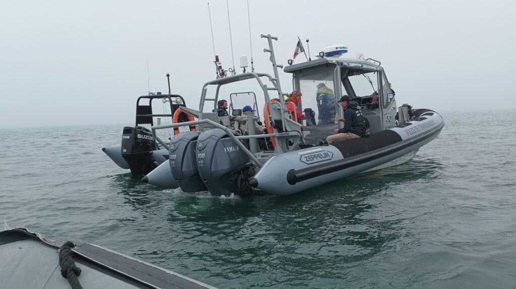 Deux semi rigides des services de l'Etat en mer lors de la visite du 13 aout 2025