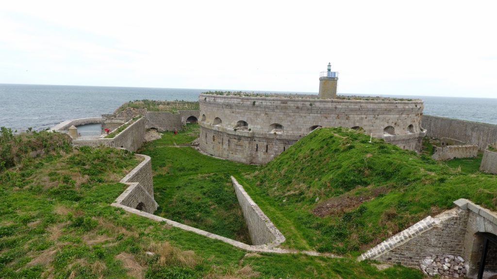 Un patrimoine exceptionnel en danger Les amis de l'île du large Saint