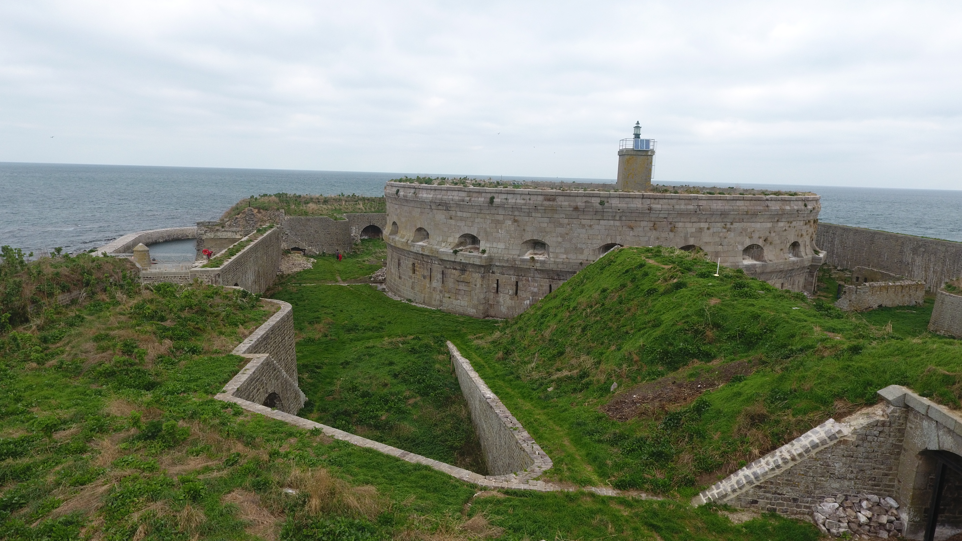 Un patrimoine exceptionnel en danger Les amis de l'île du large Saint